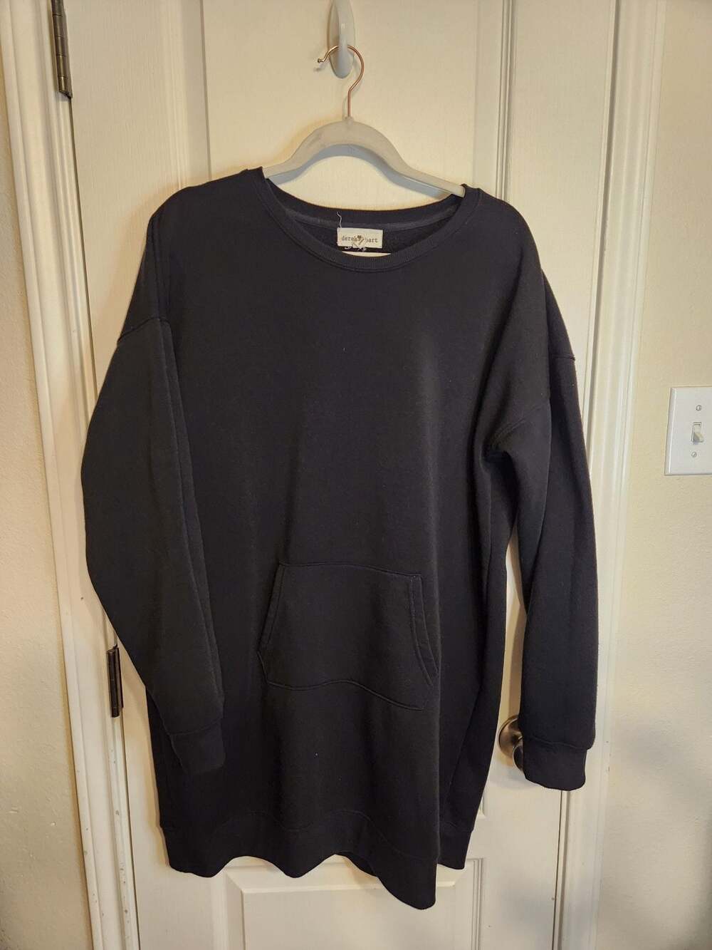 Plus size Women's Black Crew Neck Long Sleeve Sweatshirt Dress